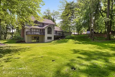 1585 Tammarron Avenue SE, Grand Rapids, MI 49546 - Photo 9