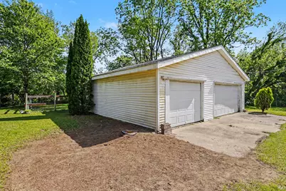 9007 Lake Road, Berrien Center, MI 49102 - Photo 5