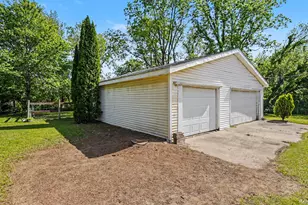 9007 Lake Rd, Berrien Center, MI 49102 - Photo 5