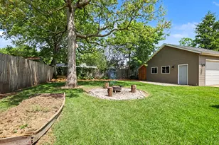 1077 Cricklewood St SW, Wyoming, MI 49509 - Photo 37