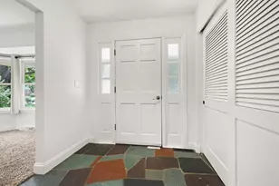 1077 Cricklewood St SW, Wyoming, MI 49509 - Photo 5