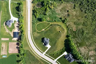 3526 Winding Stream Dr NW, Grand Rapids, MI 49534 - Photo 5