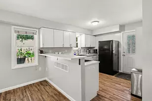 2315 Stevens Ave, Kalamazoo, MI 49008 - Photo 9