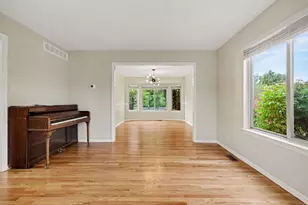312 Redrock Ct, Ann Arbor, MI 48103 - Photo 3