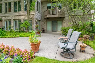 35700 Cross Creek N, Farmington Hills, MI 48331 - Photo 49