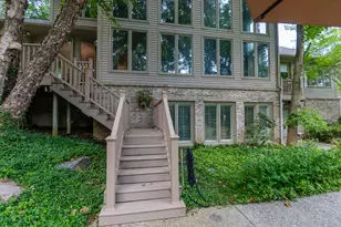 35700 Cross Creek N, Farmington Hills, MI 48331 - Photo 57