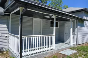 409 S Scott St, Scottville, MI 49454 - Photo 5