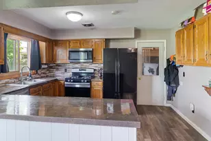 5641 E Orchard St, Delton, MI 49046 - Photo 7
