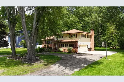 2728 Forest Lake Drive, Jackson, MI 49203 - Photo 3