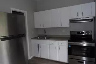 1406 Roosevelt Ave, Lansing, MI 48915 - Photo 3