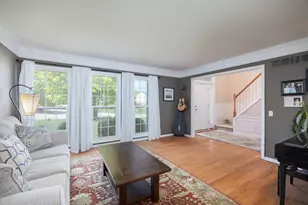 4923 Lexington Ct, Rochester, MI 48306 - Photo 9