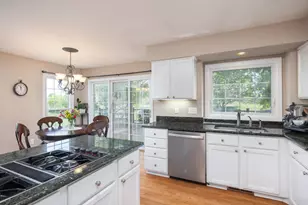 4923 Lexington Ct, Rochester, MI 48306 - Photo 13