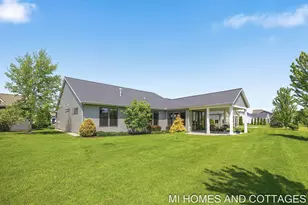 14052 Phoenix Pl, Holland, MI 49424 - Photo 3