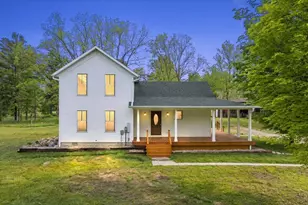 48882 8th Ave, Grand Junction, MI 49056 - Photo 1