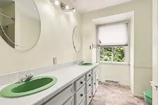 280 Portchester Rd, Holland, MI 49424 - Photo 21
