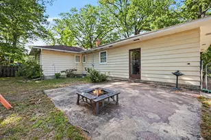 655 Wendover Blvd, Muskegon, MI 49441 - Photo 3