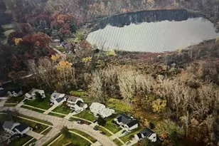 6878 Lake Bluff Dr NE, Comstock Park, MI 49321 - Photo 27