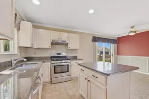 4387 Sunburst Ave, Waterford, MI 48329 - Photo 17