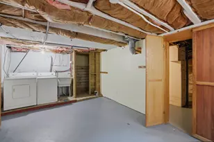 1019 Vernon St NE, Grand Rapids, MI 49503 - Photo 31