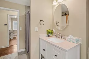 319 W North St, Paw Paw, MI 49079 - Photo 17