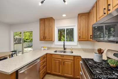 5249 Newcastle Drive SE, Kentwood, MI 49508 - Photo 11