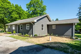6027 Superior St, Coloma, MI 49038 - Photo 27