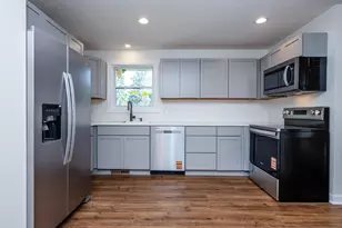 6027 Superior St, Coloma, MI 49038 - Photo 21