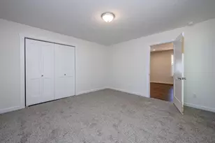 6027 Superior St, Coloma, MI 49038 - Photo 13