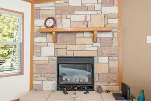 608 Kentucky Ave, South Haven, MI 49090 - Photo 29