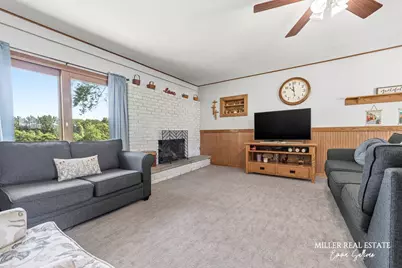 7960 W Clarksville Road, Clarksville, MI 48815 - Photo 9