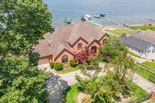 2647 Lake Shore Dr, Niles, MI 49120 - Photo 5