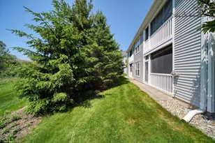 822 W Barrington Cir, Jackson, MI 49203 - Photo 19