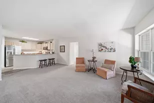 822 W Barrington Cir, Jackson, MI 49203 - Photo 13