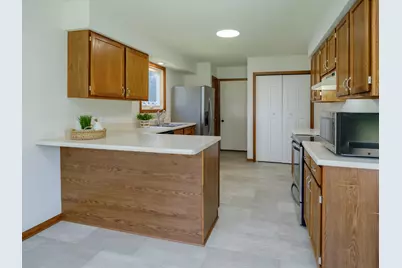 5736 Old Mission Street, Portage, MI 49024 - Photo 11