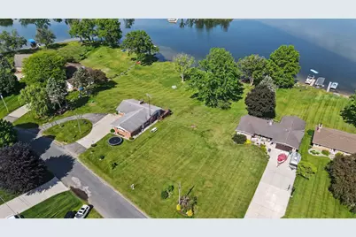 12156 Highview Shores, Vicksburg, MI 49097 - Photo 9