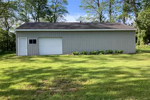 7052 E Dr N, Battle Creek, MI 49014 - Photo 3
