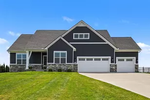 11267 Sand Hill Dr, Grass Lake, MI 49240 - Photo 3