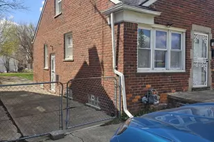 7387 Minock St, Detroit, MI 48228 - Photo 3