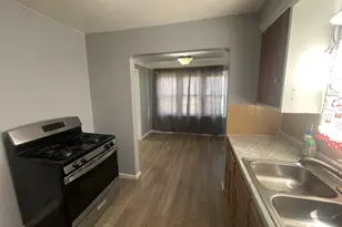 7387 Minock St, Detroit, MI 48228 - Photo 13