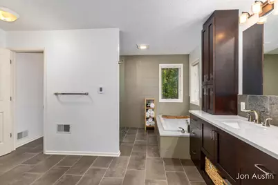 4380 Michigan Street NE, Grand Rapids, MI 49525 - Photo 33