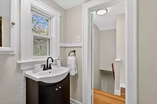 1047 Eastern Ave NE, Grand Rapids, MI 49503 - Photo 31