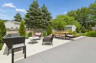 729 Maiden Ln, Saint Joseph, MI 49085 - Photo 19