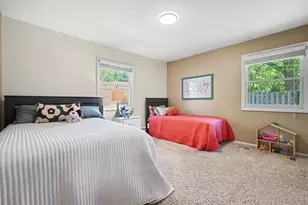 2601 Barfield Dr SE, Grand Rapids, MI 49546 - Photo 19