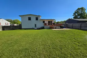 1852 Oak Park Dr, Muskegon, MI 49442 - Photo 19