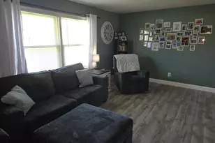 1852 Oak Park Dr, Muskegon, MI 49442 - Photo 5