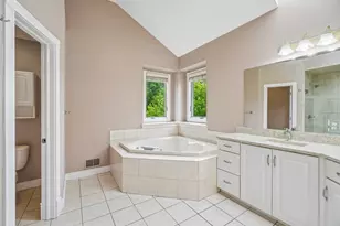1819 Brookview Dr, Saline, MI 48176 - Photo 37