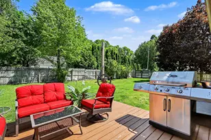 15117 Meadows Dr, Grand Haven, MI 49417 - Photo 23