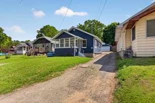 131 Park Dr, Jackson, MI 49203 - Photo 3