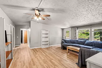 6082 E V Avenue, Vicksburg, MI 49097 - Photo 7