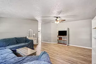 6082 E V Ave, Vicksburg, MI 49097 - Photo 9
